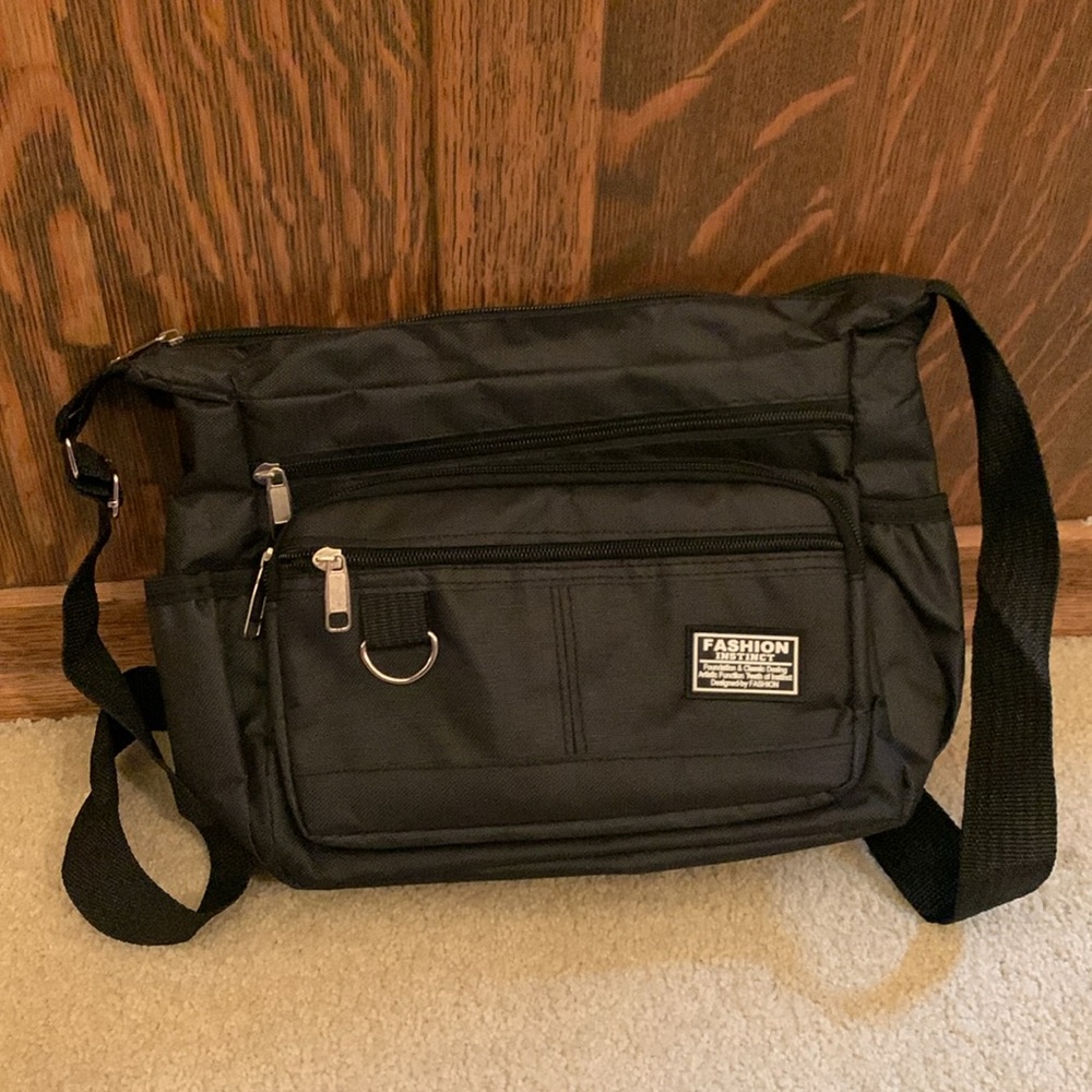 NWOT Fashion Instinct black nylon crossbody bag unisex
